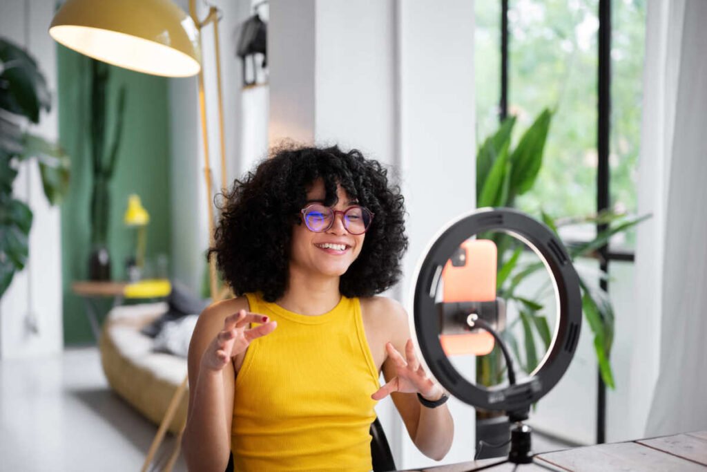 6 Horrible Mistakes in Choosing Trendy Shades - Blindly Following Influencer Trends